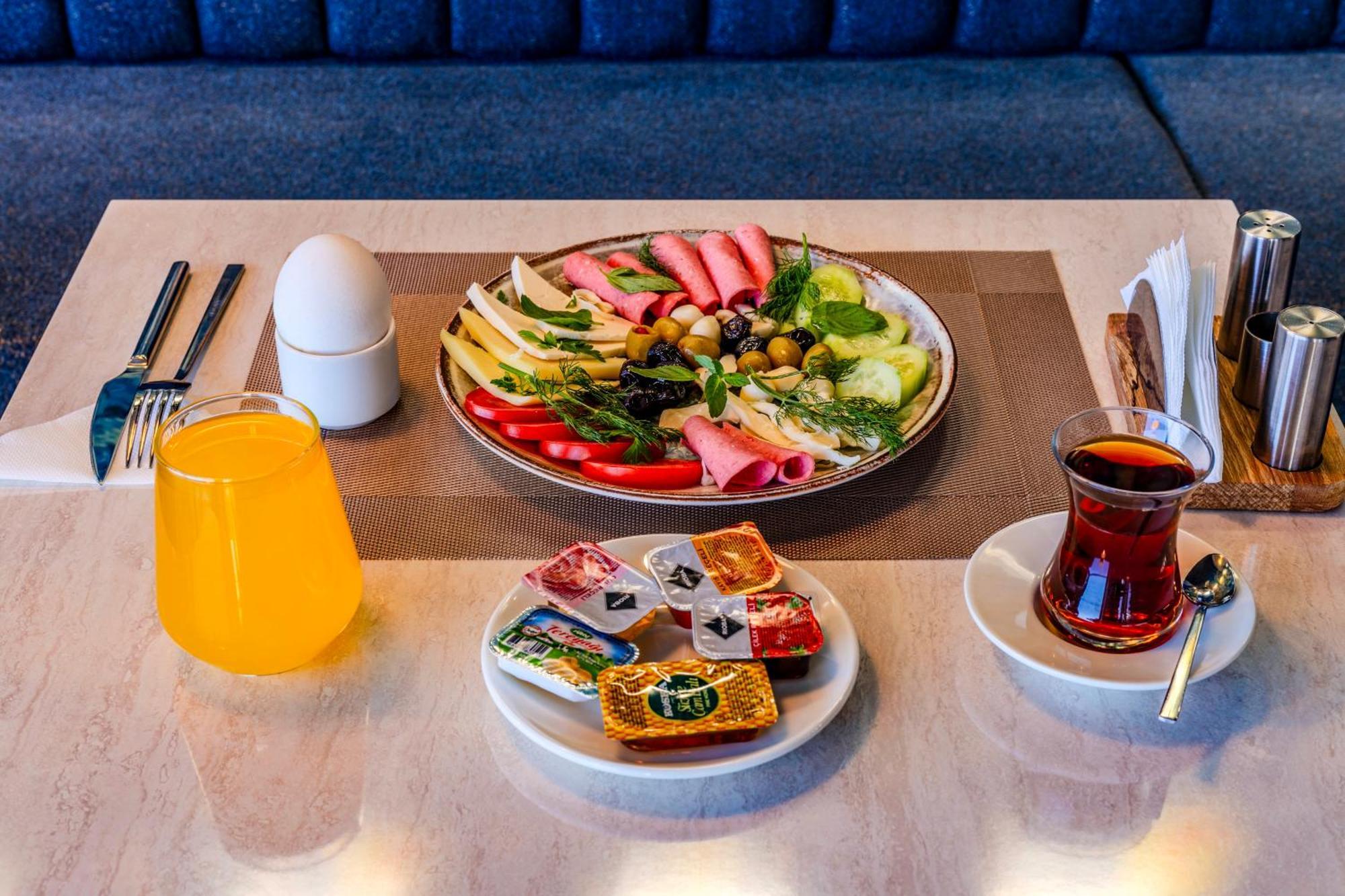 Heaven Premium Hotel Restaurant & Airport Shuttle Arnavutkoy Exterior photo