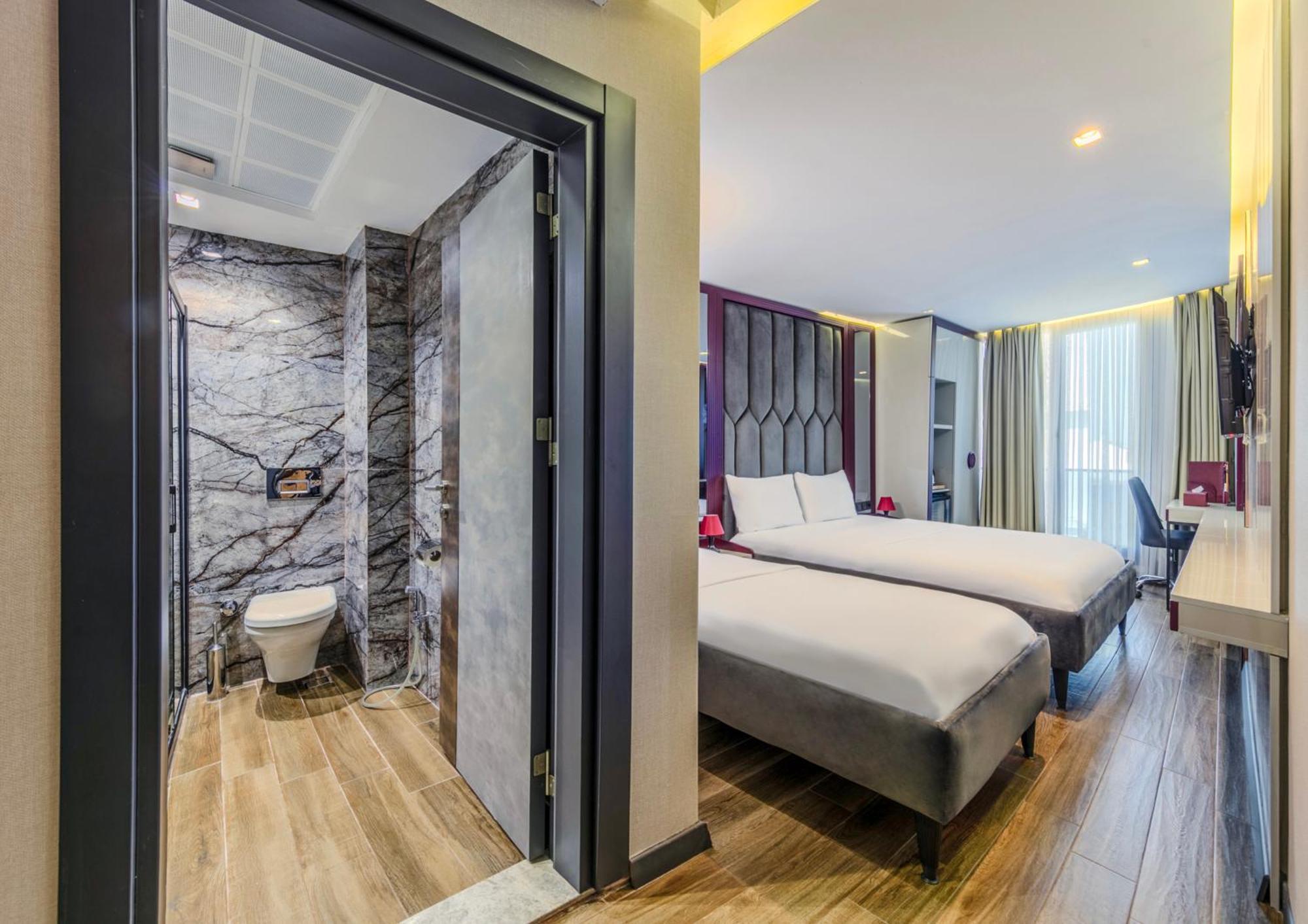 Heaven Premium Hotel Restaurant & Airport Shuttle Arnavutkoy Exterior photo